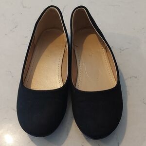 Classic Black  Flats GIRLS Size 5